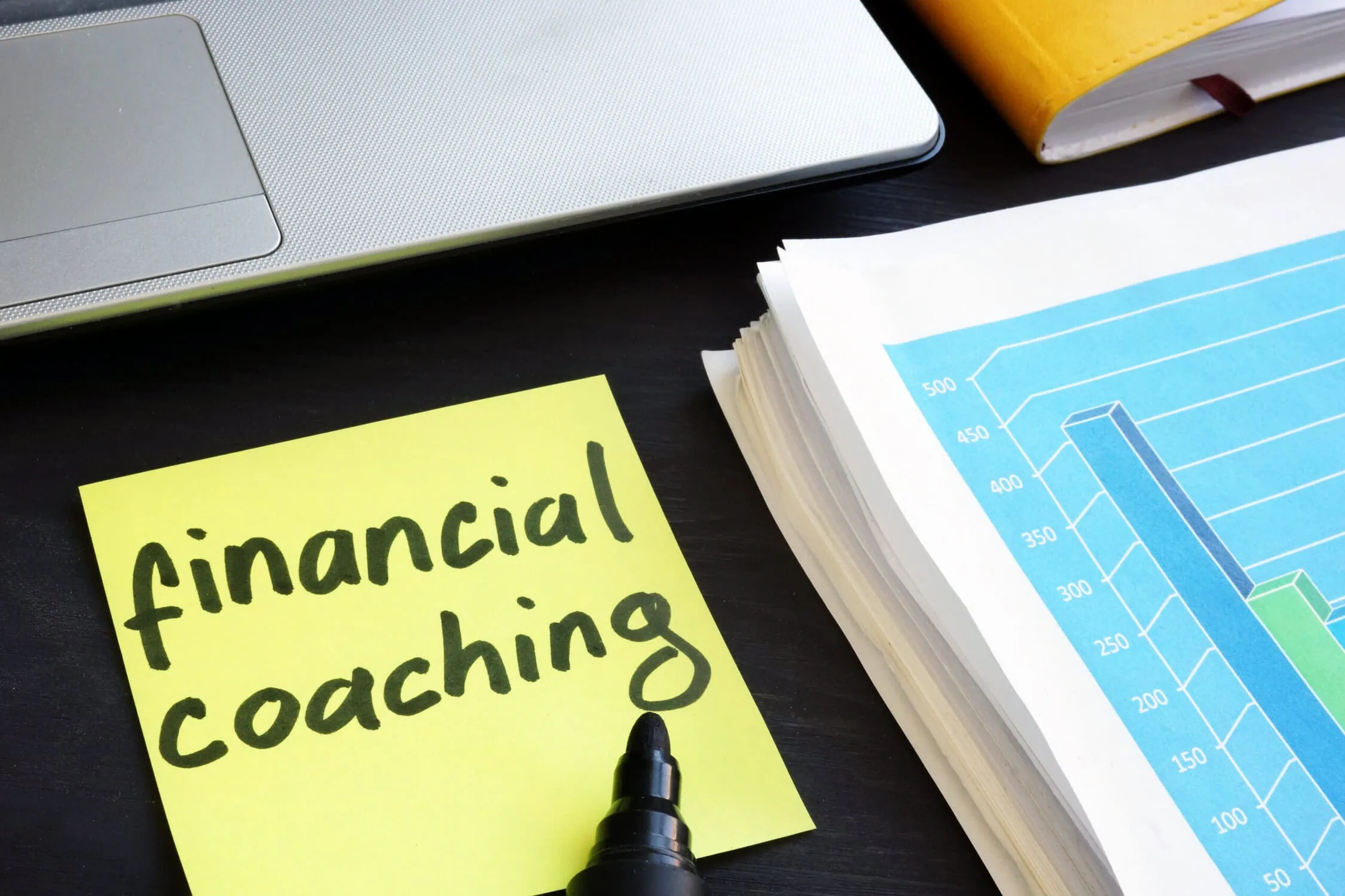 Memo,Stick,With,Words,Financial,Coaching.,Education,Concept.